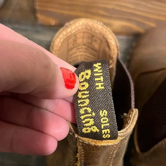 Dr. Martens Dark Brown Leather Boots NWOT - Picture 5 of 12